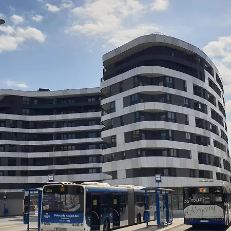 Lovely Near Wawel 아파트 *