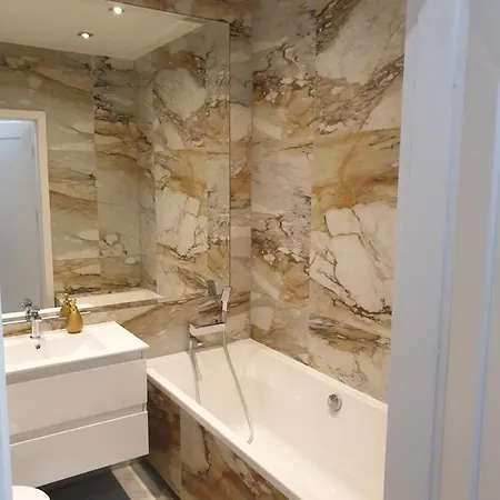 아파트 Lovely Near Wawel *