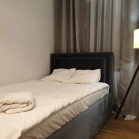 Lovely Near Wawel 아파트 *